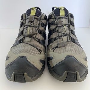 Salomon Trail Running Shoes Size 10